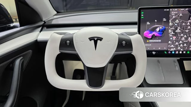 Tesla Model Y 2023 Черный из Кореи, фото 4