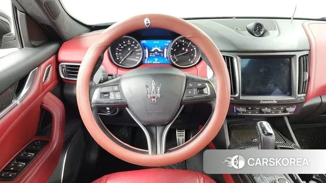 Maserati Levante 2018 Черный из Кореи, фото 4