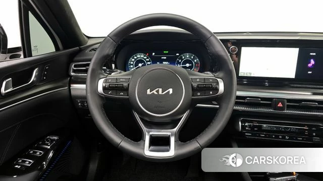 Kia K5 3rd generation 2023 Белый из Кореи, фото 4