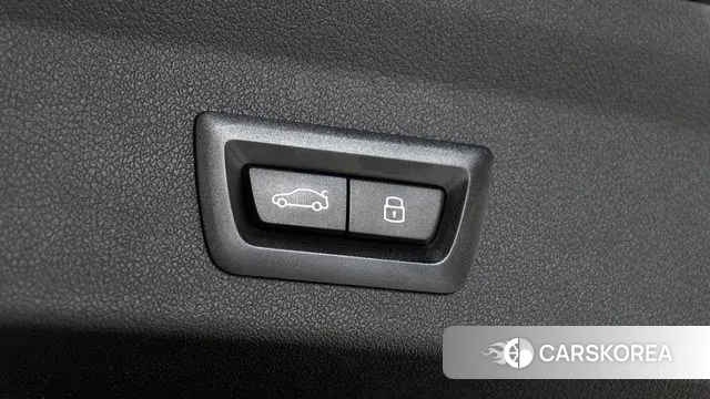 BMW 1 Series (F40) 2023 Черный из Кореи, фото 4