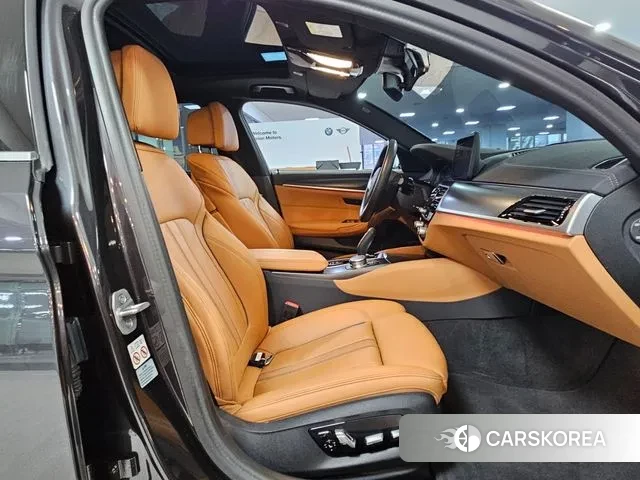 BMW 5 Series (G30) 2022 Серый из Кореи, фото 4