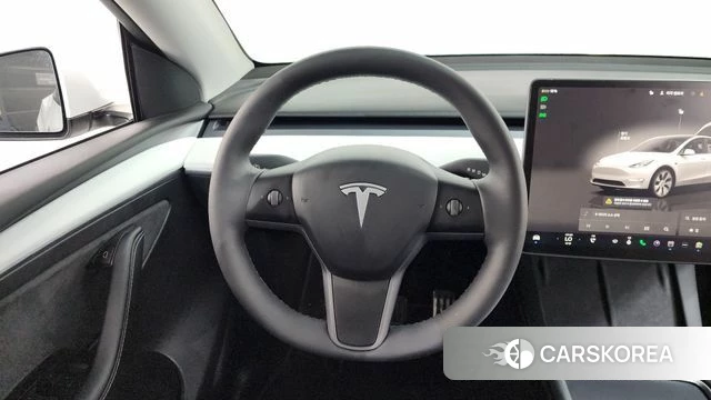 Tesla Model Y 2023 Белый из Кореи, фото 4