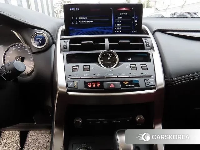 Lexus NX300h 2019 Серый из Кореи, фото 4