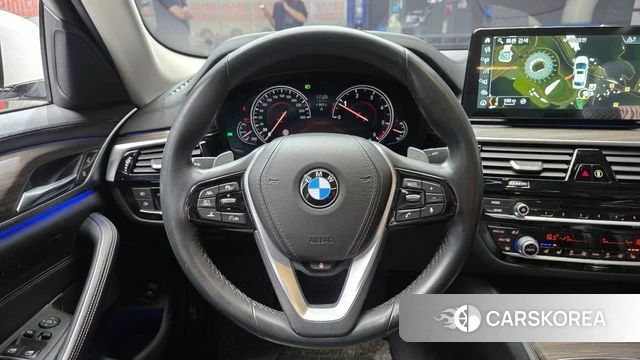 BMW 5 Series (G30) 2018 Белый из Кореи, фото 4