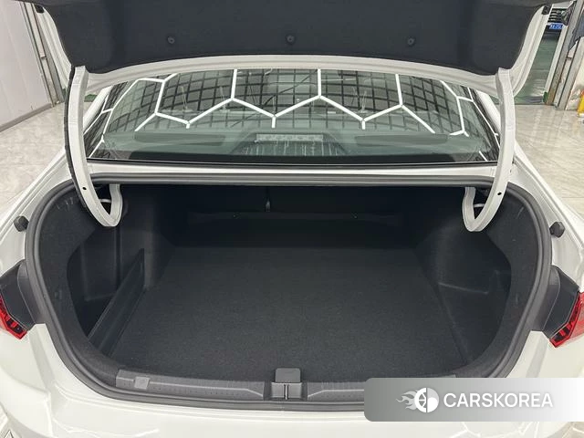 Volkswagen Bora 2022 Белый из Китая, фото 4