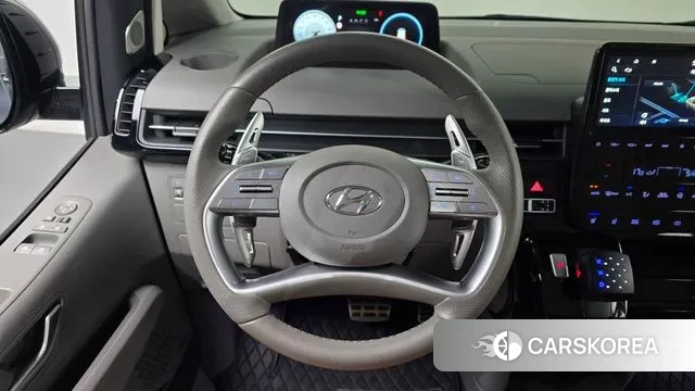 Hyundai Staria 2023 Серый из Кореи, фото 4