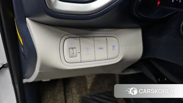 Hyundai Venue 2019 Белый из Кореи, фото 4