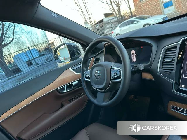 Volvo XC90 2024 Черный из Китая, фото 4
