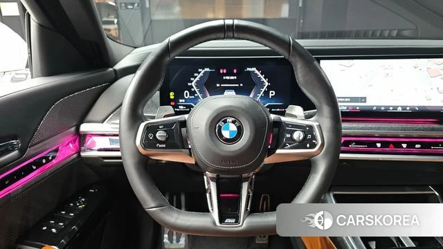 BMW 7 Series (G70) 2023 Белый из Кореи, фото 4