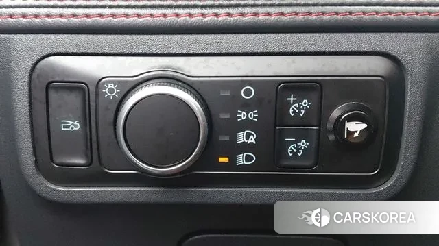 Ford Mustang 7th Generation 2025 Черный из Кореи, фото 4