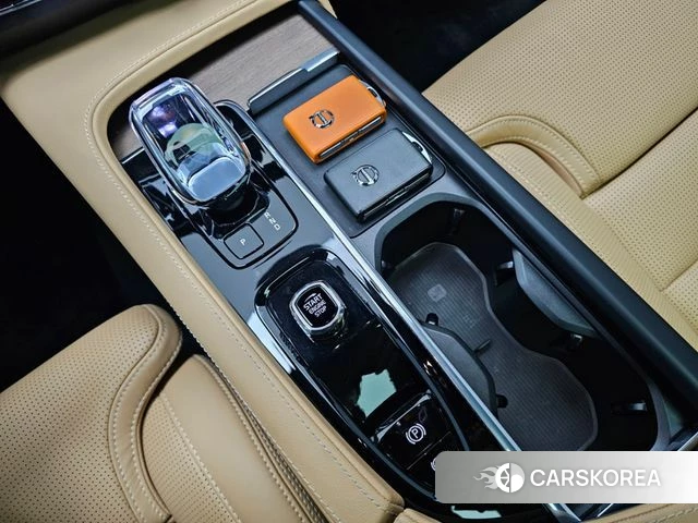 Volvo S90 2024 Черный из Кореи, фото 4