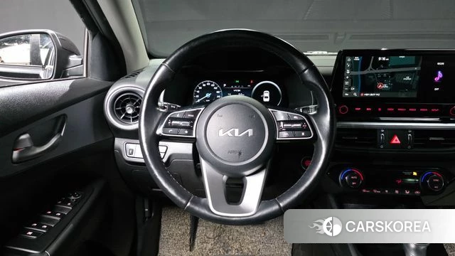 Kia The New K3 2nd generation 2022 Серый из Кореи, фото 4
