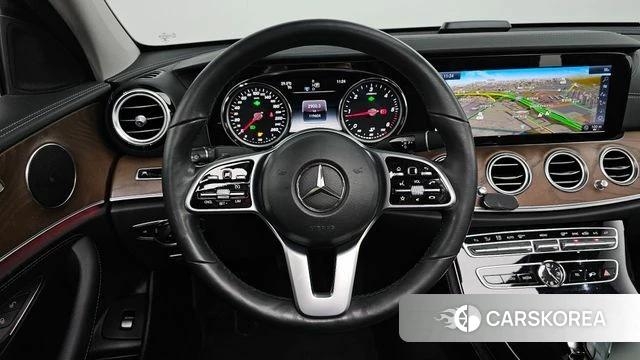 Mercedes-Benz E-Class W213 2019 Белый из Кореи, фото 4