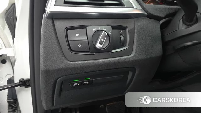 BMW 3 Series (F30) 2018 Белый из Кореи, фото 4