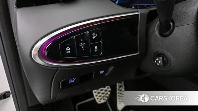 Genesis GV70 2023 Белый из Кореи, фото 4