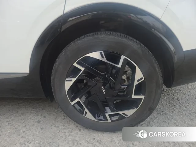 Kia Sportage 5th Generation 2022 Белый из Кореи, фото 4