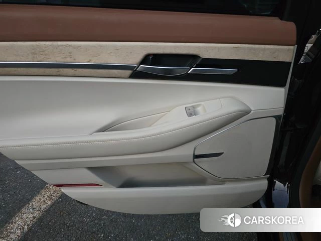 Genesis G90 2019 Фиолетовый из Кореи, фото 4