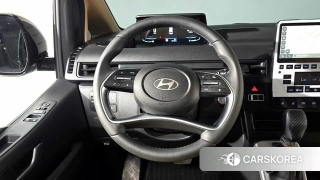 Hyundai Staria 2024 Черный из Кореи, фото 4