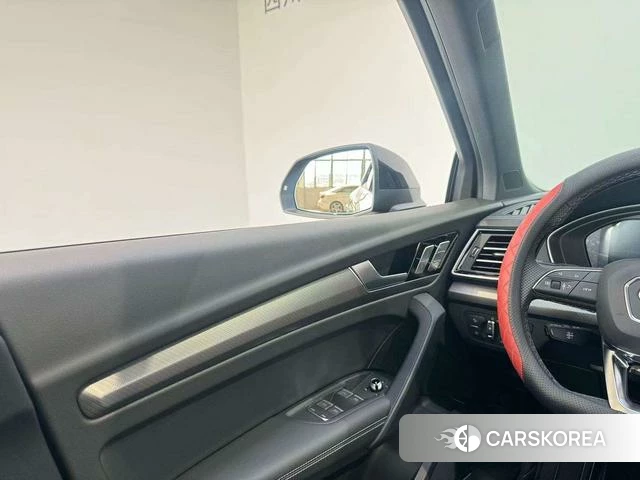 Audi Q5L 2025 Черный из Китая, фото 4