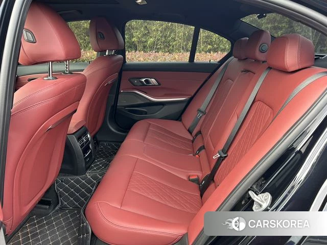 BMW 3 series 2024 Черный из Китая, фото 4