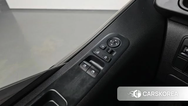 Hyundai Staria 2022 Серебристо-серый из Кореи, фото 4