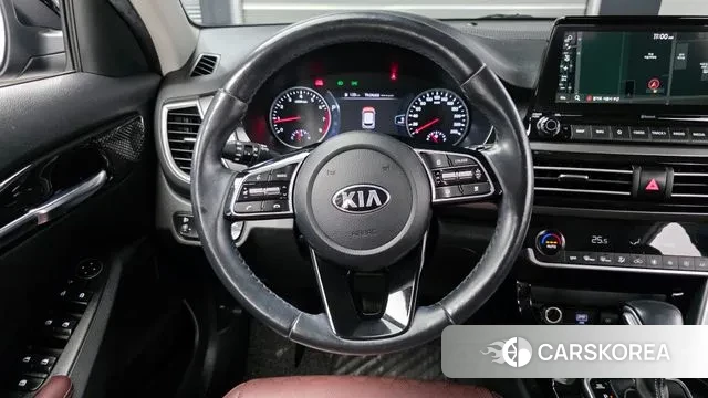 Kia Seltos 2021 Черный из Кореи, фото 4