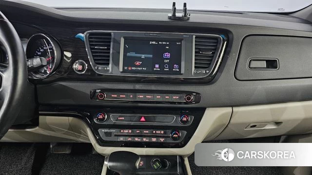 Kia The New Carnival 2018 Белый из Кореи, фото 4
