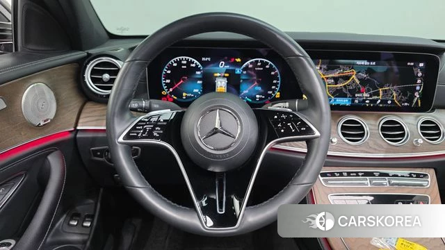 Mercedes-Benz E-Class W213 2023 Черный из Кореи, фото 4