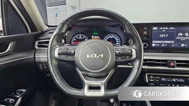 Kia K5 3rd generation 2023 Белый из Кореи, фото 4