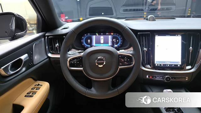 Volvo S60 3rd generation 2024 Черный из Кореи, фото 4
