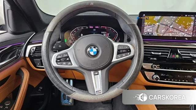 BMW 5 Series (G30) 2021 Белый из Кореи, фото 4