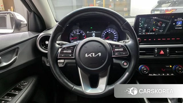 Kia The New K3 2nd generation 2022 Белый из Кореи, фото 4