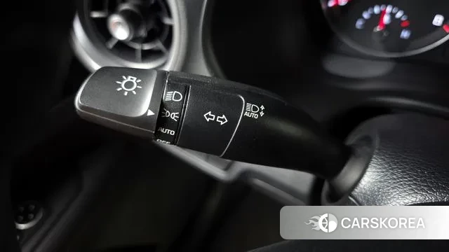 Kia The New K3 2nd generation 2023 Белый из Кореи, фото 4