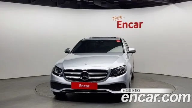 Mercedes-Benz E-Class W213 2018 Серебряный из Кореи, фото 4