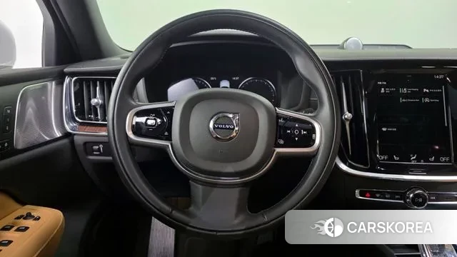 Volvo S60 3rd generation 2020 Белый из Кореи, фото 4
