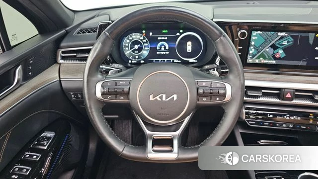 Kia K5 3rd generation 2023 Серый из Кореи, фото 4