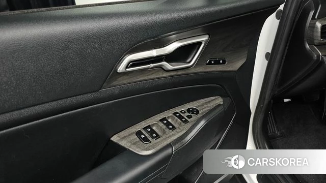 Kia Sportage 5th Generation 2022 Белый из Кореи, фото 4