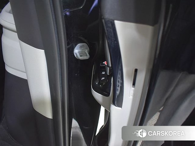 Kia Carnival 4th generation 2023 Черный из Кореи, фото 4