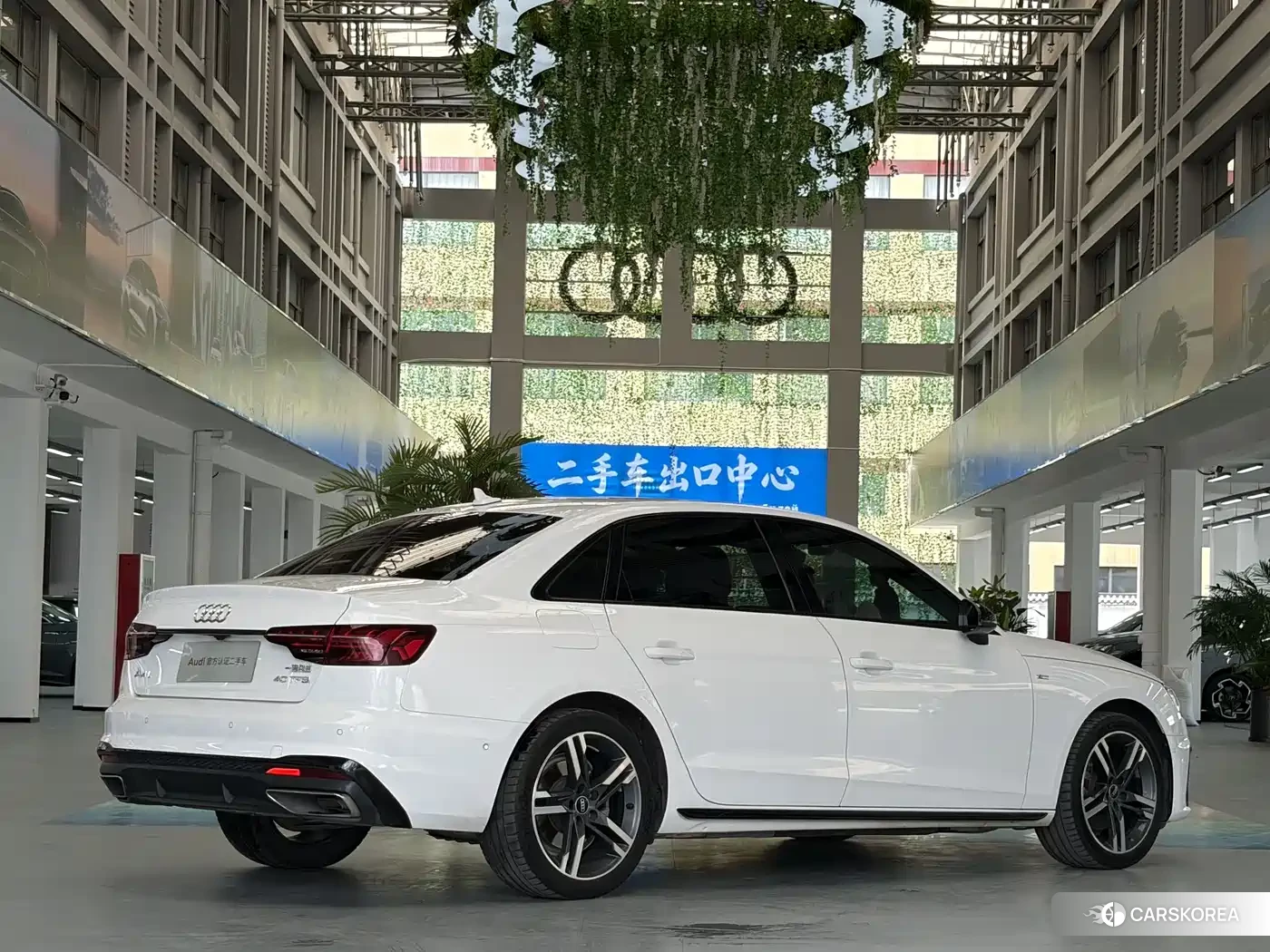 Audi A4L 2022 Белый из Китая, фото 4