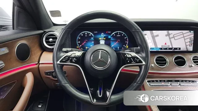 Mercedes-Benz E-Class W213 2021 Серебряный из Кореи, фото 4