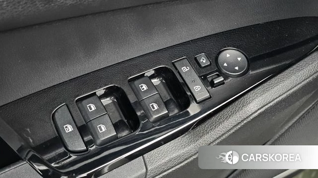 Kia Sportage 5th Generation 2022 Белый из Кореи, фото 4