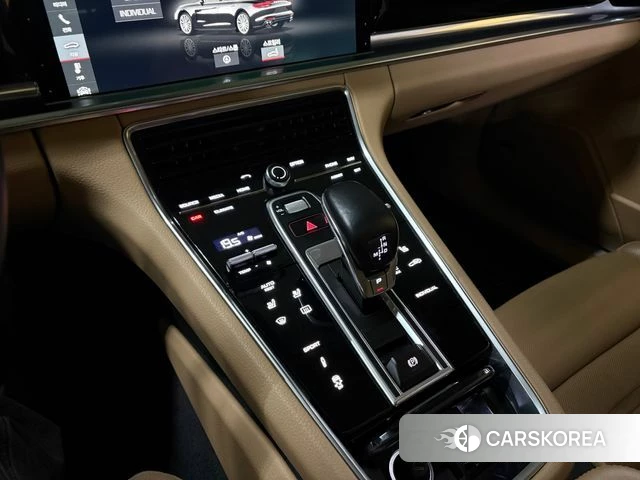 Porsche Panamera (971) 2018 Черный из Кореи, фото 4