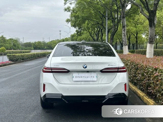 BMW 5 series 2025 Белый из Китая, фото 4