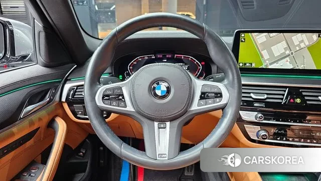 BMW 5 Series (G30) 2023 Серый из Кореи, фото 4