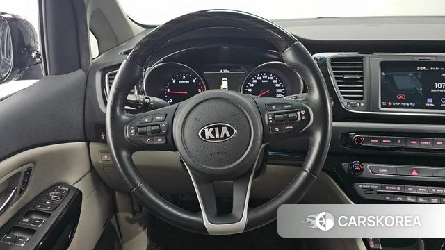 Kia The New Carnival 2018 Серый из Кореи, фото 4