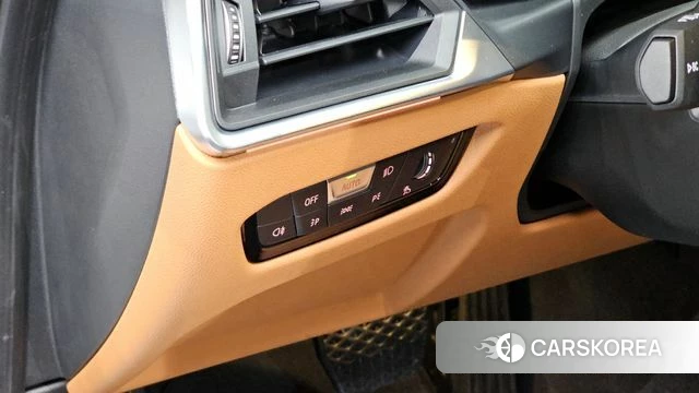 BMW 3 Series (G20) 2023 Белый из Кореи, фото 4