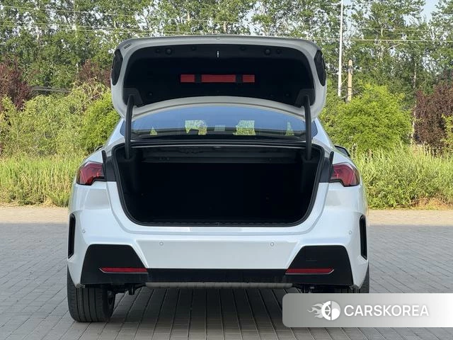 BMW 2 series 2025 Белый из Китая, фото 4