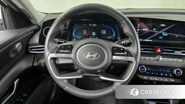 Hyundai The New Avante (CN7) 2023 Белый из Кореи, фото 4