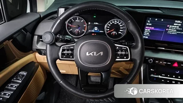 Kia Carnival 4th generation 2023 Белый из Кореи, фото 4