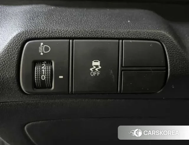 Hyundai The New Avante (CN7) 2023 Белый из Кореи, фото 4